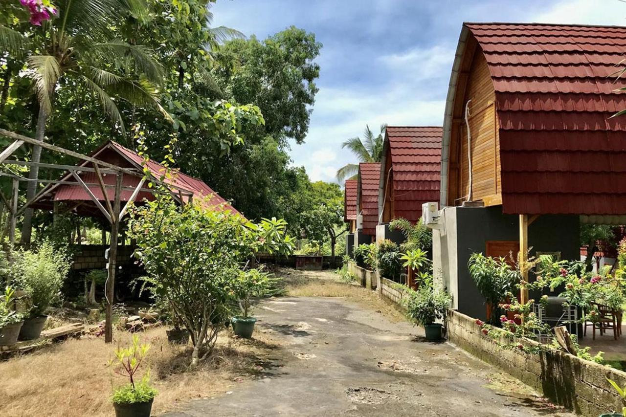 Kubu Sental Cottage Batununggul Kültér fotó