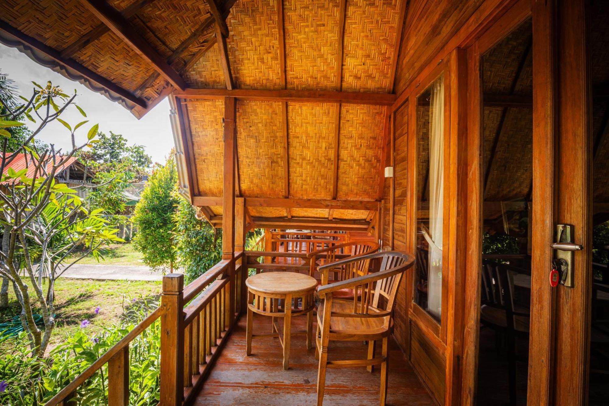 Kubu Sental Cottage Batununggul Kültér fotó